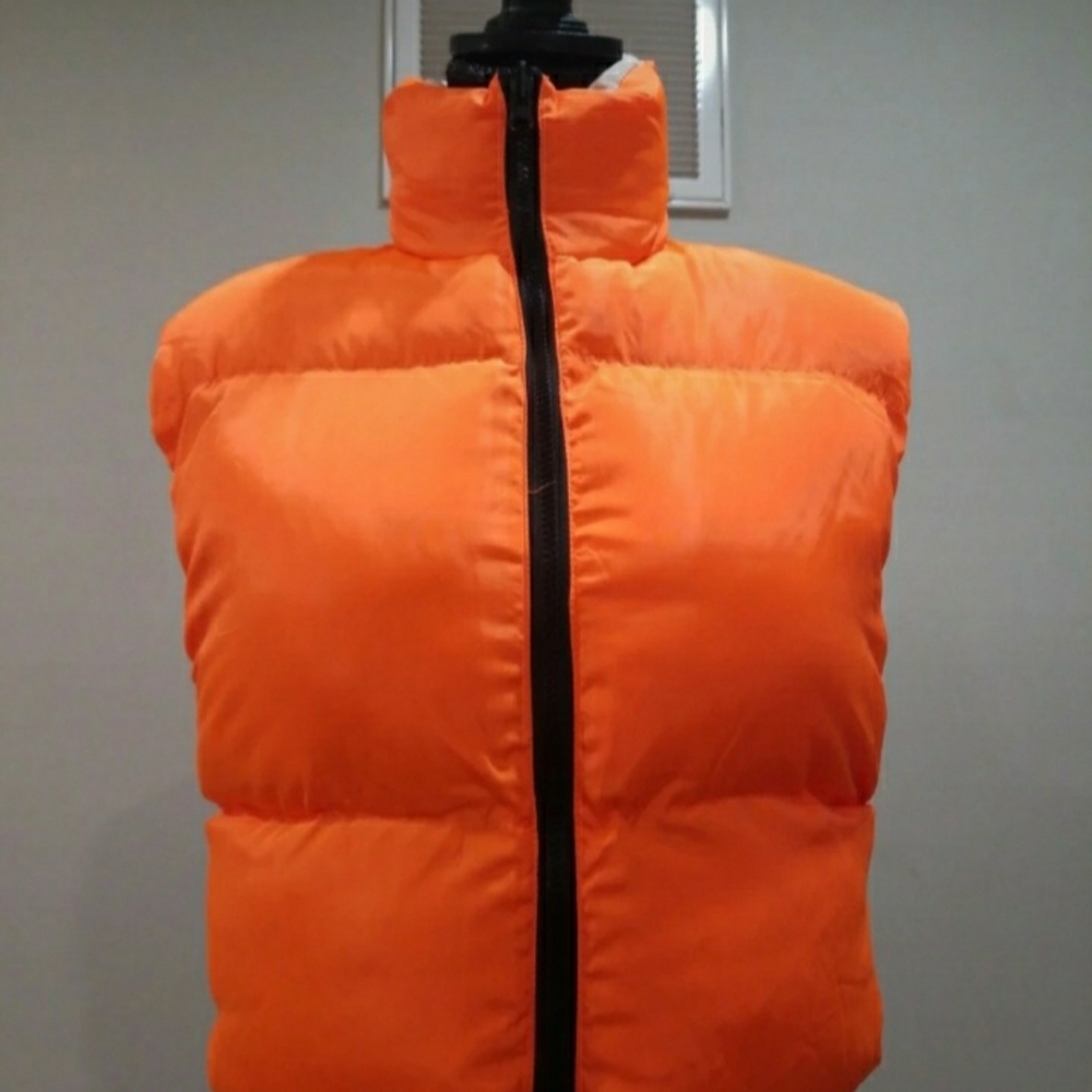 Bold Orange & Cream Women's Puffer Zipper Vest Size Medium Nwot UNISEX